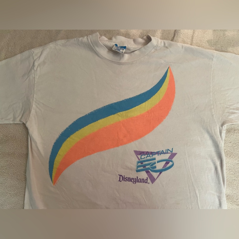 Disneyland 1980s Captain EO T-Shirt - Pop Star Michael Jackson was Captain EO - Picture 1 of 6